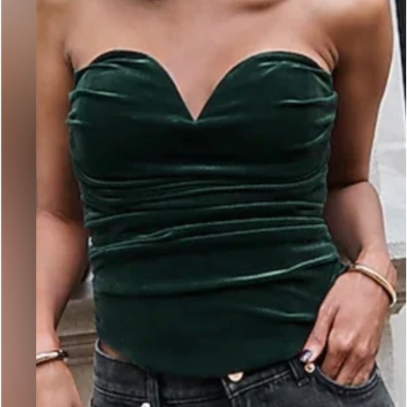 Express esmerald green velvet corset top - Picture 4 of 4